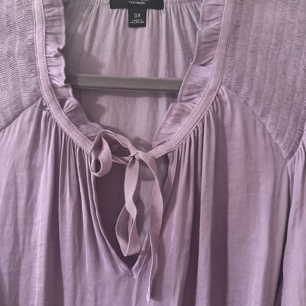 💕SIMPLY VERA💕 Vera Wang lavender long-sleeve blouse. - Picture 3 of 7